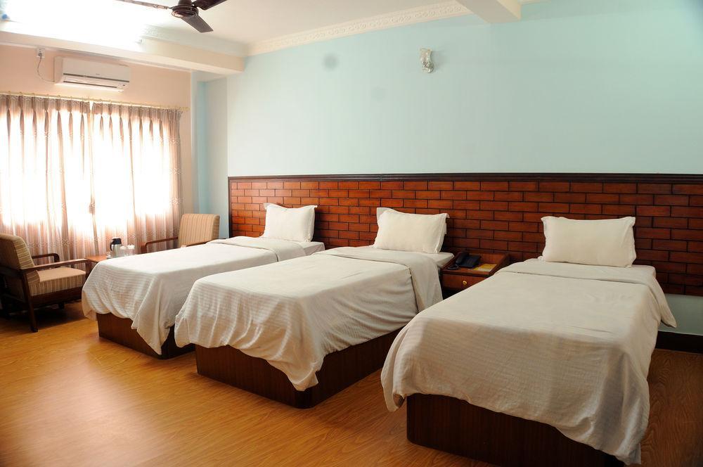 קטמנדו Hotel Brihaspati מראה חיצוני תמונה