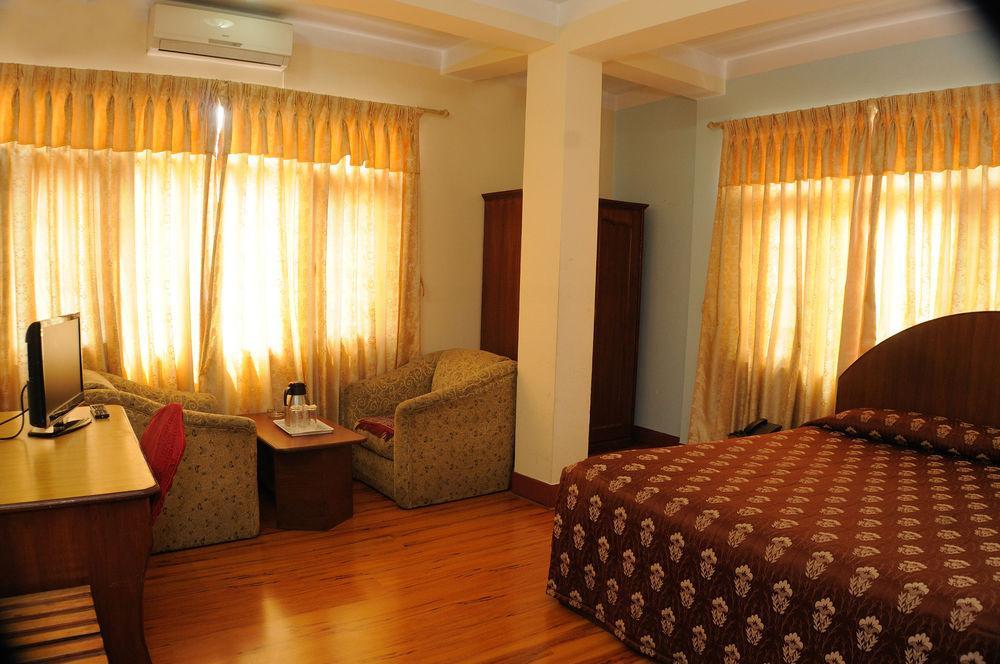 קטמנדו Hotel Brihaspati מראה חיצוני תמונה