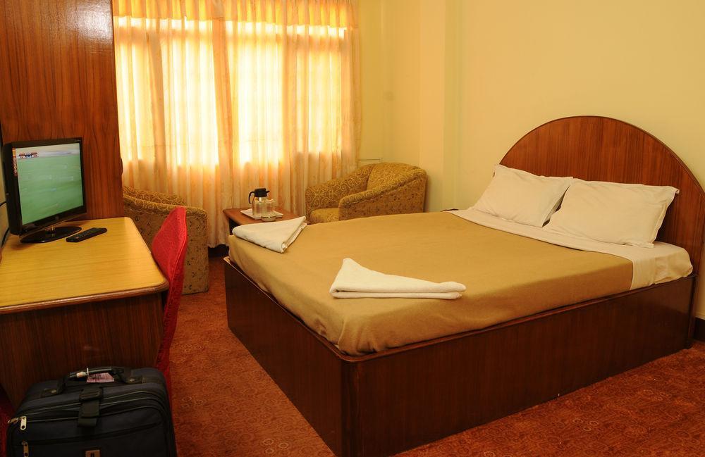 קטמנדו Hotel Brihaspati מראה חיצוני תמונה
