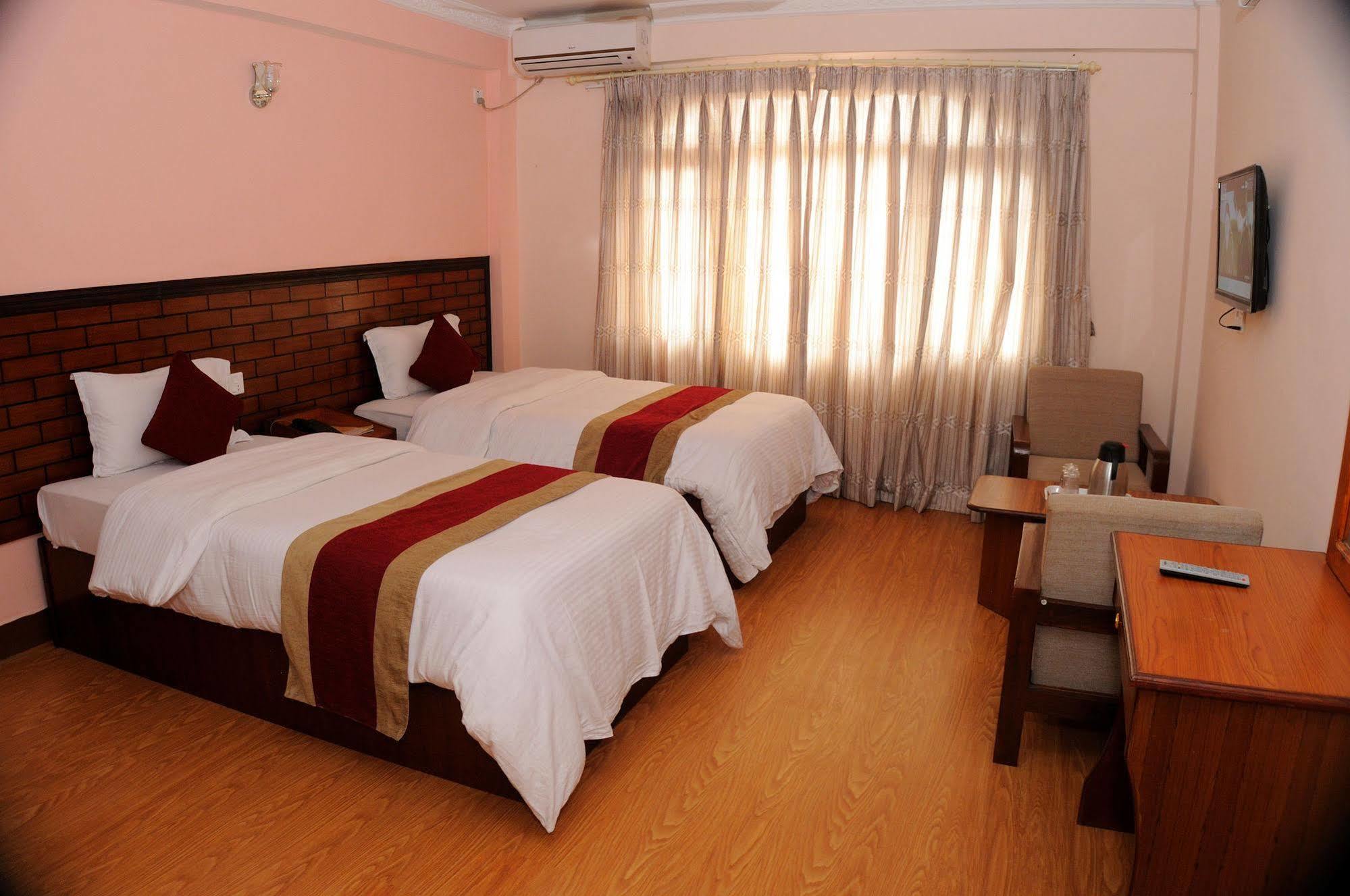 קטמנדו Hotel Brihaspati מראה חיצוני תמונה
