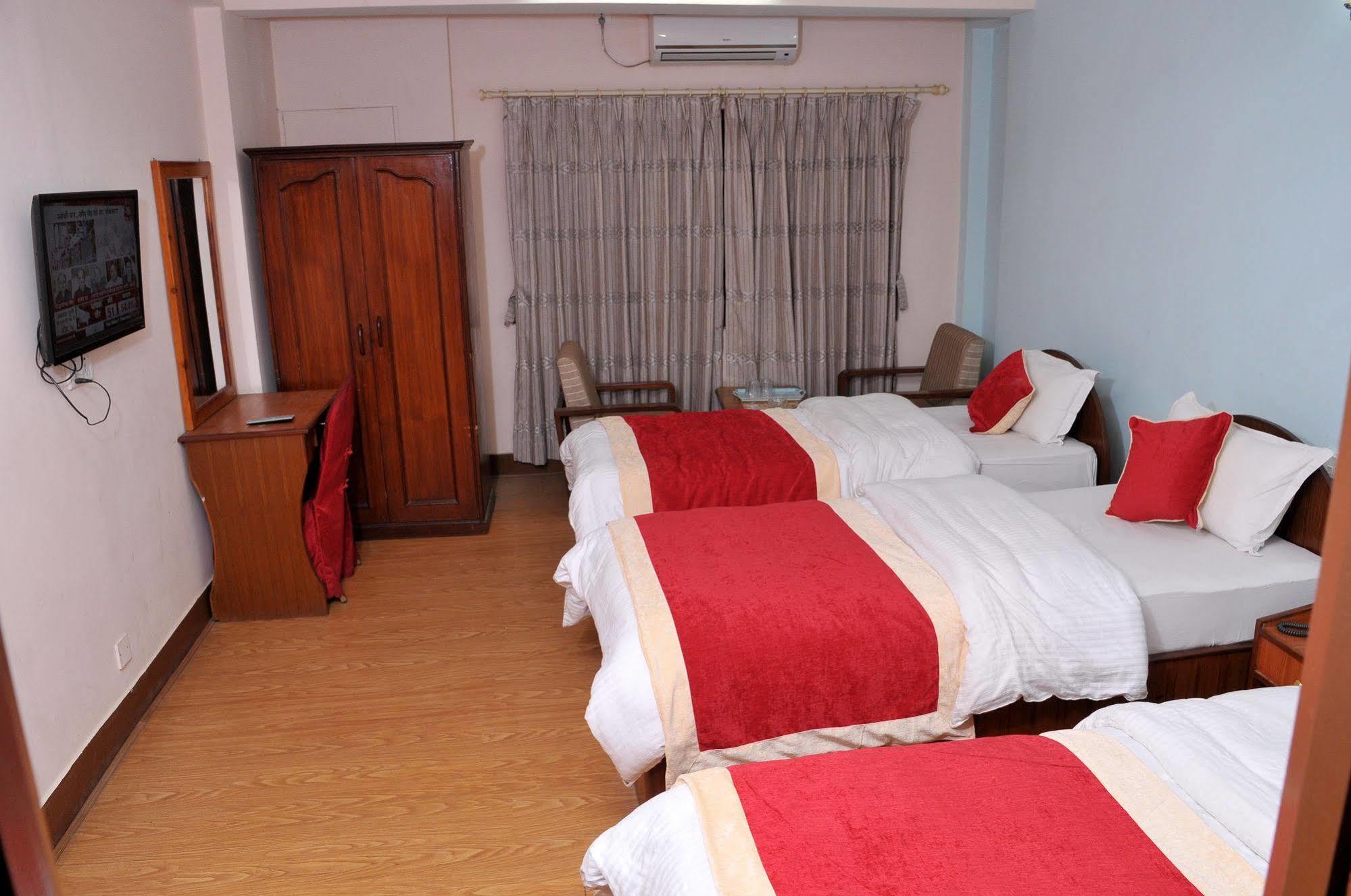 קטמנדו Hotel Brihaspati מראה חיצוני תמונה