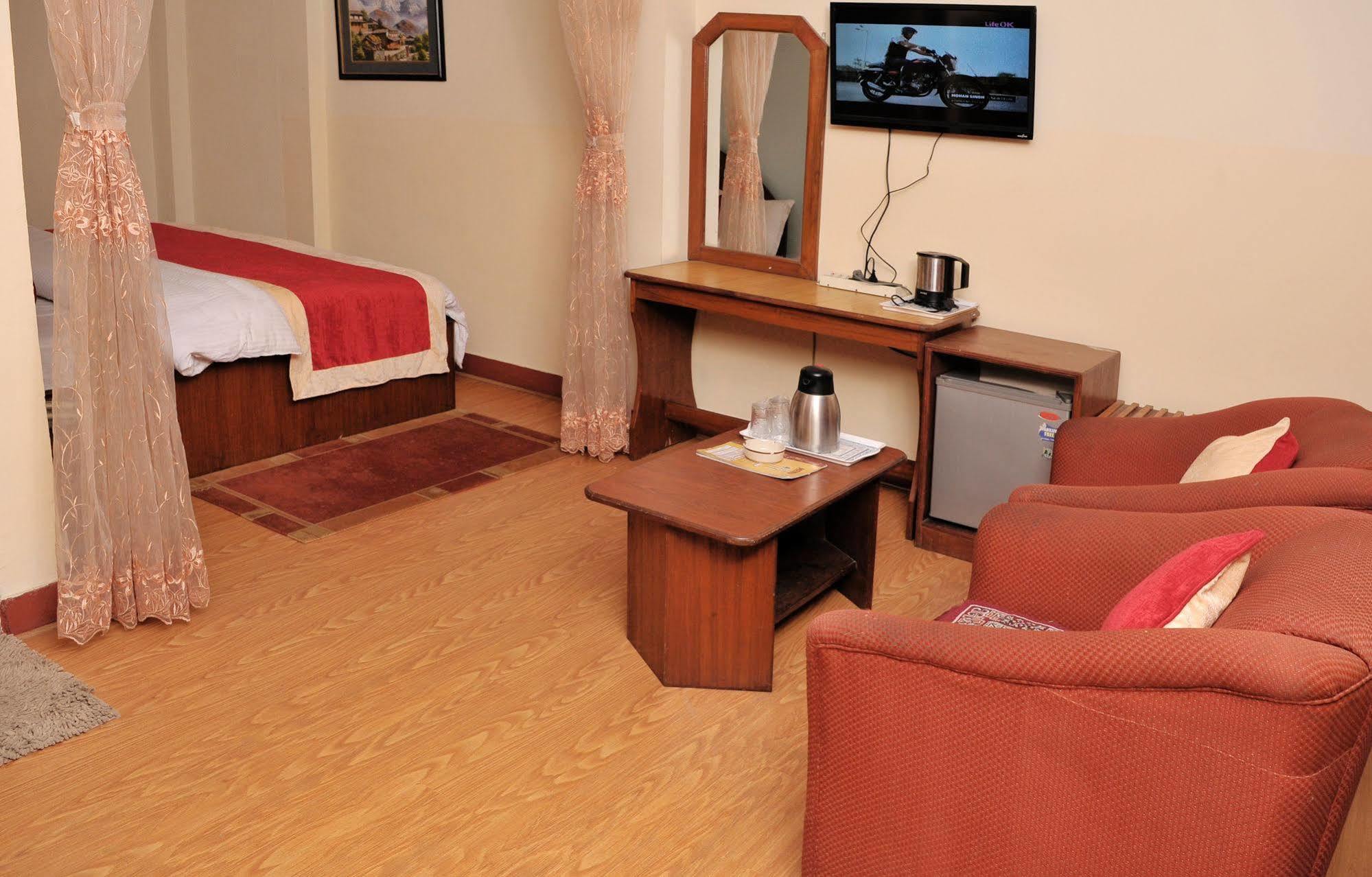 קטמנדו Hotel Brihaspati מראה חיצוני תמונה