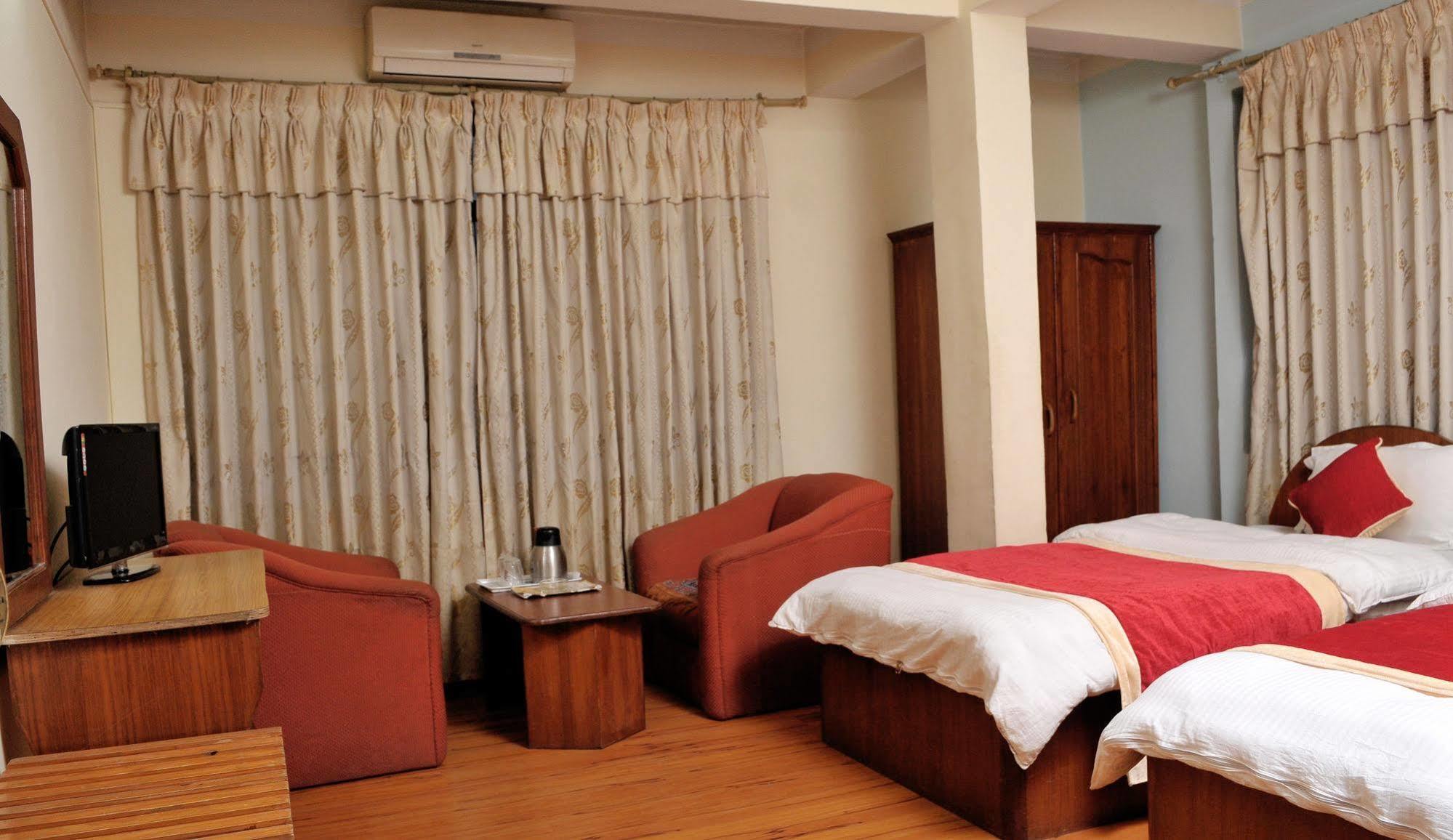 קטמנדו Hotel Brihaspati מראה חיצוני תמונה