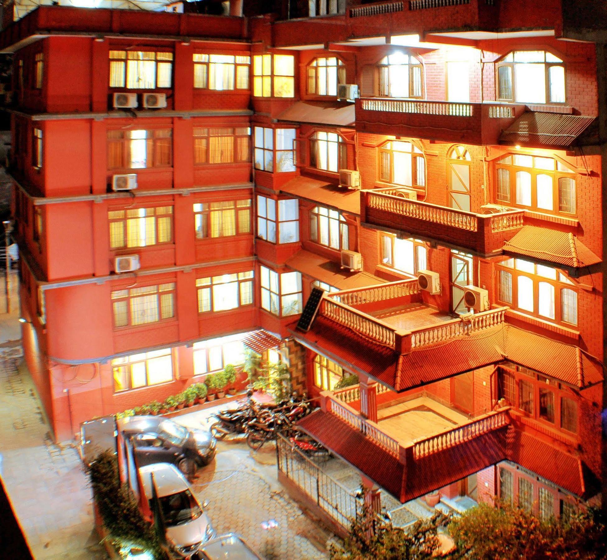 קטמנדו Hotel Brihaspati מראה חיצוני תמונה