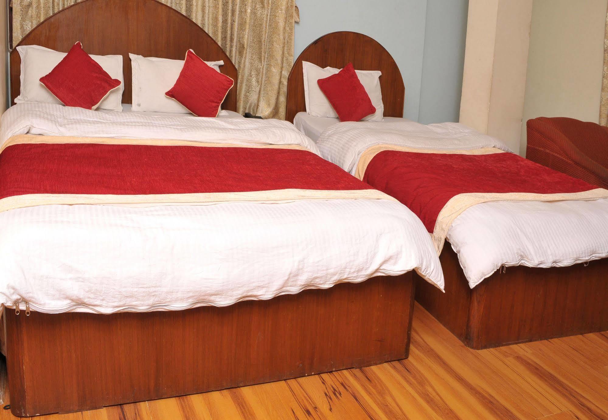 קטמנדו Hotel Brihaspati מראה חיצוני תמונה
