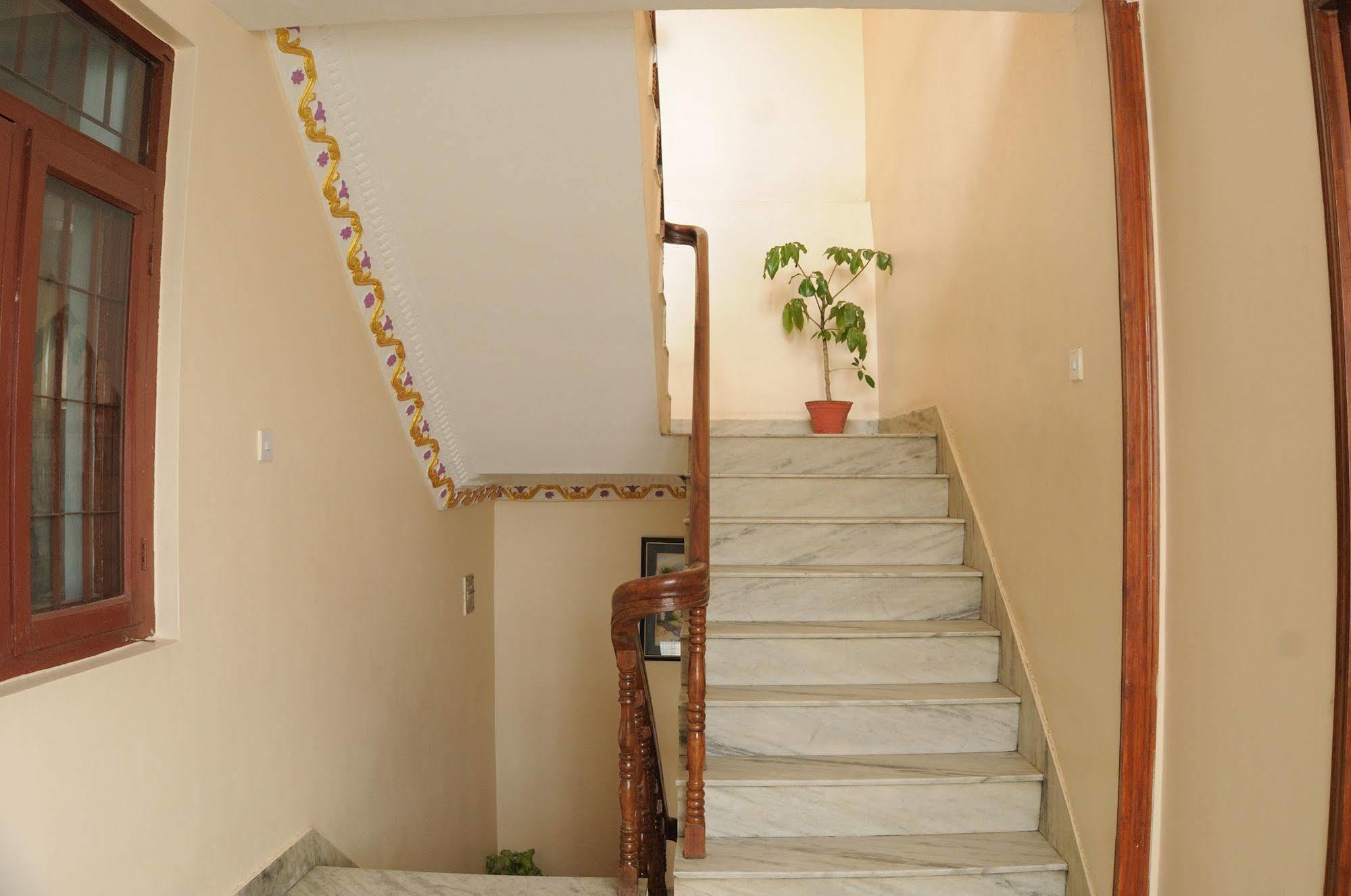 קטמנדו Hotel Brihaspati מראה חיצוני תמונה